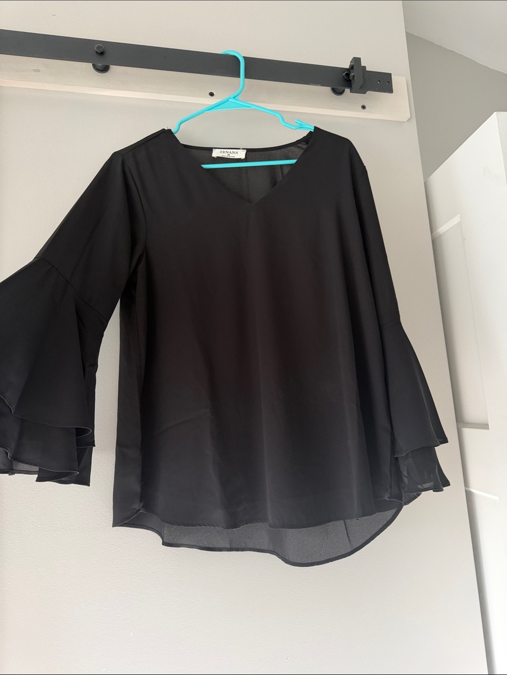 Zenana Outfitters Black Layered Ruffle-Sleeve V-Neck Blouse